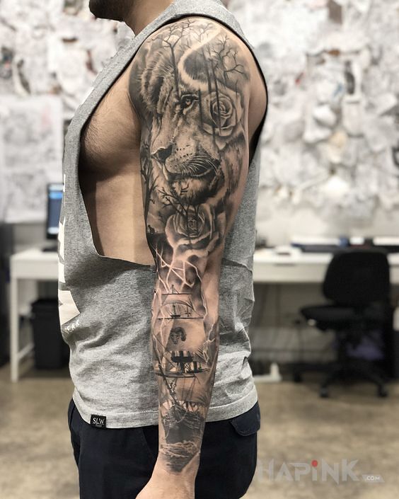 Tattoo Lew nad statkiem in black and gray motif and realistic style on the forearm