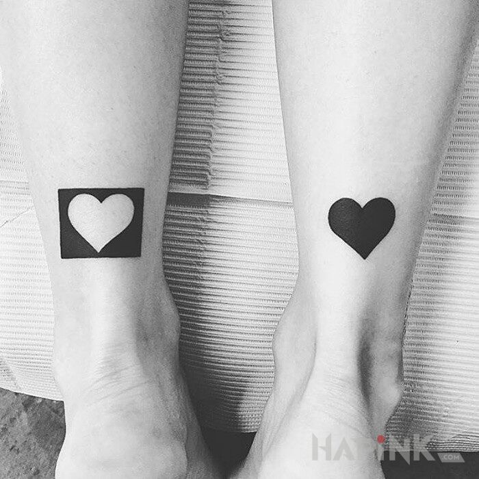 Tattoo Dwa serca in Love motif on the leg