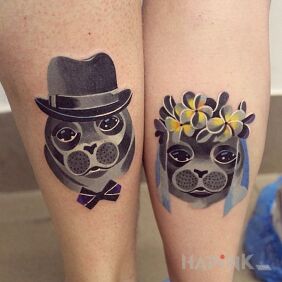 Tattoo Seals on the calf motif: Love style: graphic / illustrative