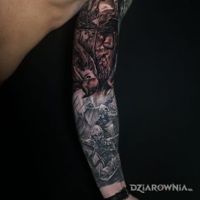 Tatuaż Viking na ramieniu motyw: rękawy styl: realistyczne