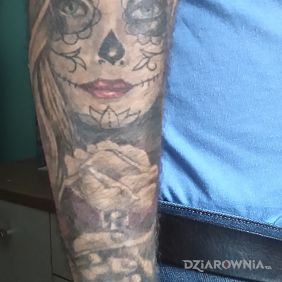Tatuaż Santa Muerte na przedramieniu motyw: twarze styl: realistyczne