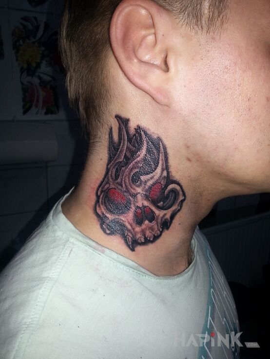 Tattoo 1-go Maja 8a  tel 534215004 www.facebook.com/studioshadowzone in skulls motif on the neck