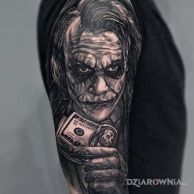 Tatuaż Joker na ramieniu motyw: 3D styl: realistyczne