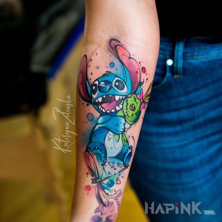 Tattoo Stitch / Akwarela / Watercolor in colorful motif and Watercolor style on the forearm