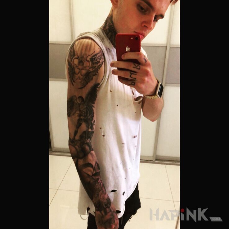 Tattoo Od piekła do nieba. in angels motif and graphic / illustrative style on the forearm