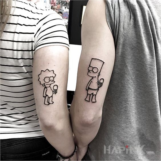 Tattoo Rodzeństwo in characters motif and contour / linework style on the upper arm