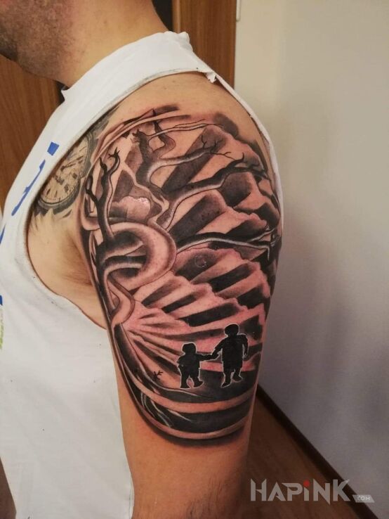 Tattoo Dzieci in other motif and graphic / illustrative style on the upper arm