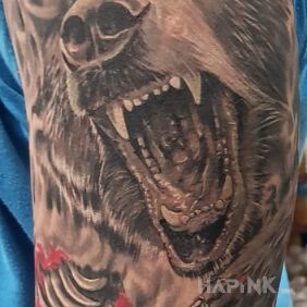 Tattoo Wojtek Bear on the upper arm motif: animals style: realistic