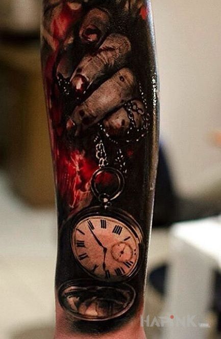Tattoo Zegarek kieszonkowy in 3D motif on the forearm