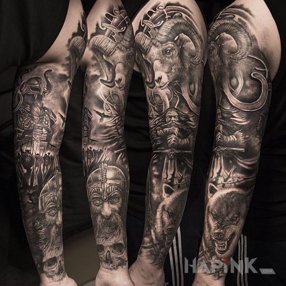 Tattoo Nordyccy wojownicy in characters motif and realistic style on the upper arm