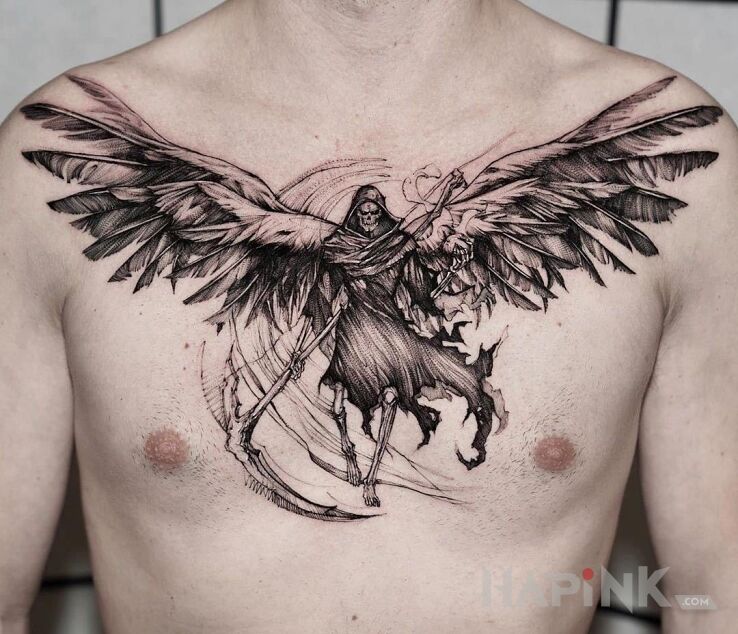 Tattoo Ponury żniwiarz in wings motif and sketch style on the collarbone