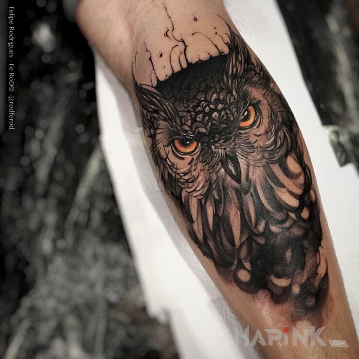 Tattoo Sowa in animals motif on the forearm