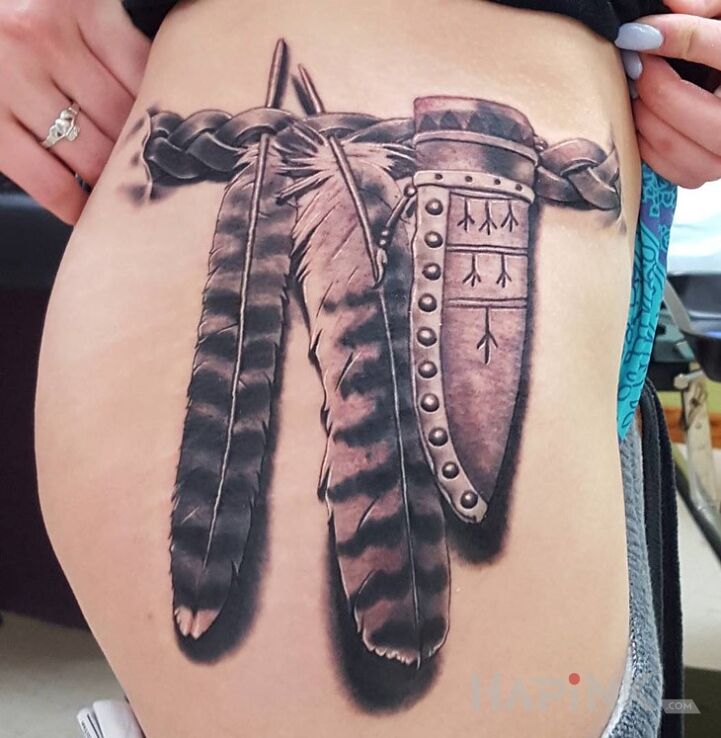 Tattoo Indianinka in 3D motif on the leg