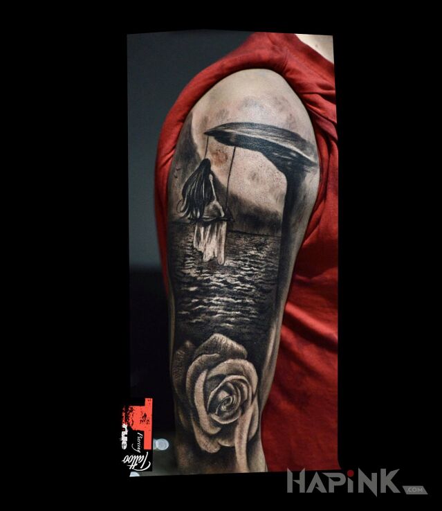 Tattoo Ciąg dalszy rękawa in sleeves motif and realistic style on the upper arm