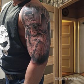 Tatuaż Tatoo na ramieniu motyw: 3D styl: realistyczne