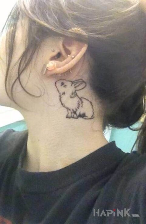 Tattoo Króliczek in animals motif and contour / linework style on the neck
