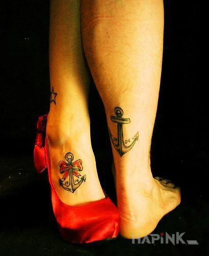 Tattoo Kotwice in Love motif on the leg
