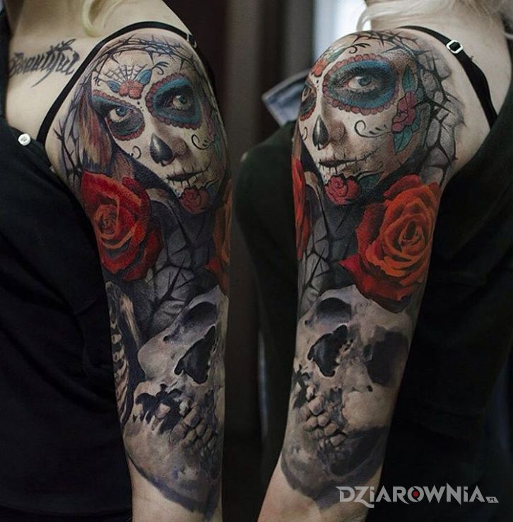 Tatuaż día de los muertos w motywie postacie na ramieniu