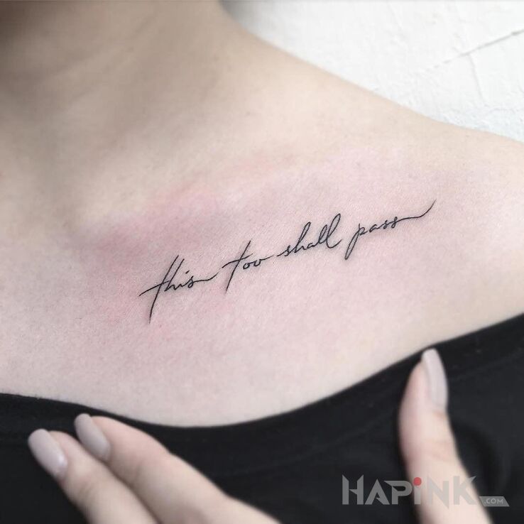 Tattoo To minie in lettering motif and calligraphy style on the collarbone