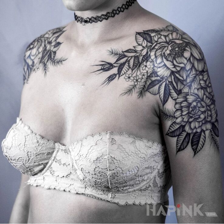 Tattoo Kwieciste pagony in black and gray motif and graphic / illustrative style on the upper arm