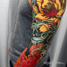 Tatuaż Japonia zawitała na rękę na ramieniu motyw: kolorowe styl: japońskie / irezumi