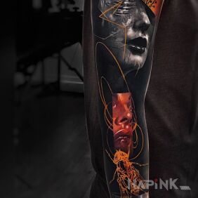 Tattoo Faces without eyes on the upper arm motif: 3D style: realistic