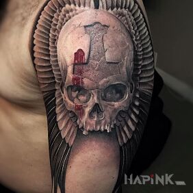 Tattoo Winged skull on the upper arm motif: 3D