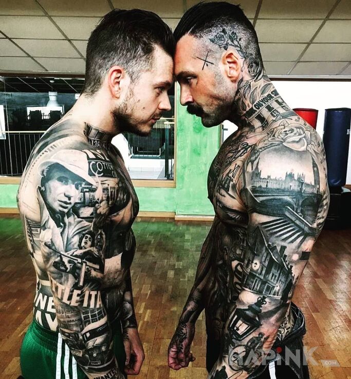 Tattoo Dwa eleganckie rękawy in black and gray motif and realistic style on the neck