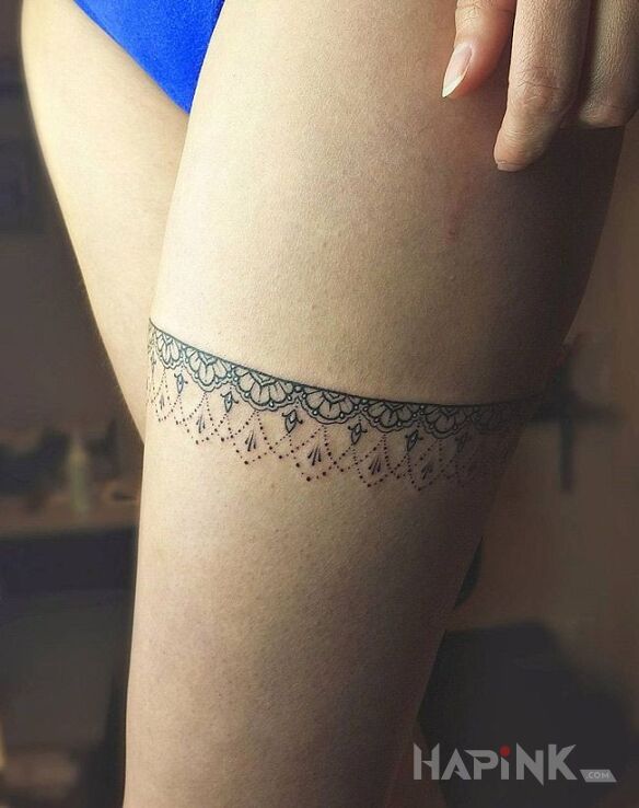 Tattoo Minimalistyczny wzór in other motif on the leg