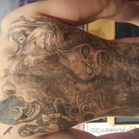 Tatuaż Komiks na plecach motyw: pozostałe