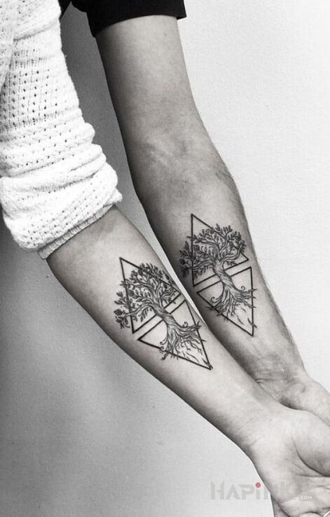 Tattoo Dwa drzewa in Love motif and graphic / illustrative style on the forearm