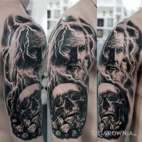 Tatuaż Bóg piorunów na ramieniu motyw: 3D styl: realistyczne