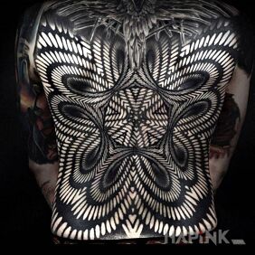 Tattoo Skull-bending pattern on the back motif: other
