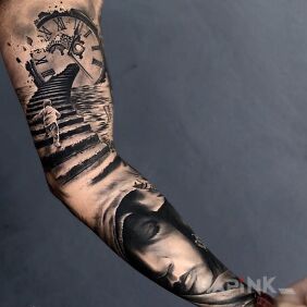 Tattoo Time on the upper arm motif: sleeves