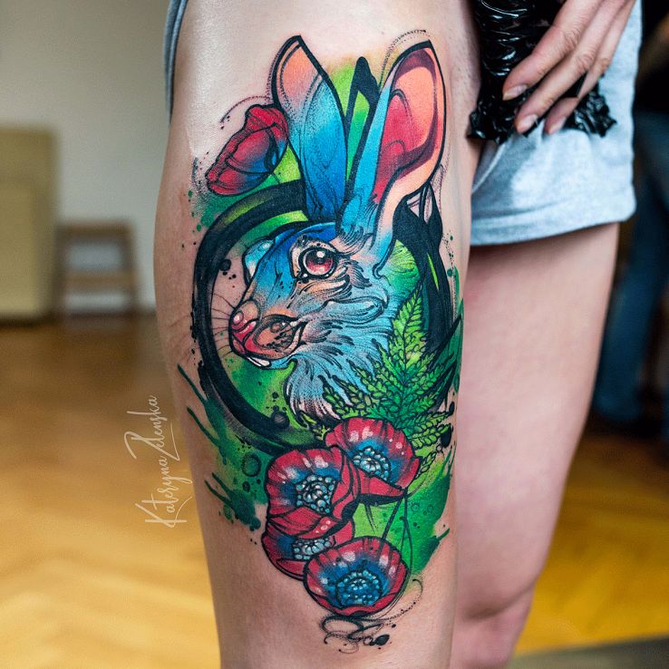 Tatuaż królik  akwarela  watercolor w motywie kolorowe i stylu watercolor na nodze