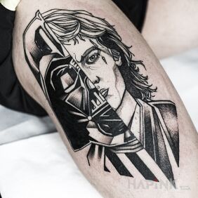 Tattoo Star Wars / Star Wars / Anakin Skywalker / Darth Vader on the thigh motif: black and gray style: graphic / illustrative