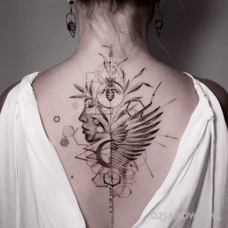 Tatuaż ciekawy projekt w motywie zwierzęta i stylu graficzne / ilustracyjne na plecach