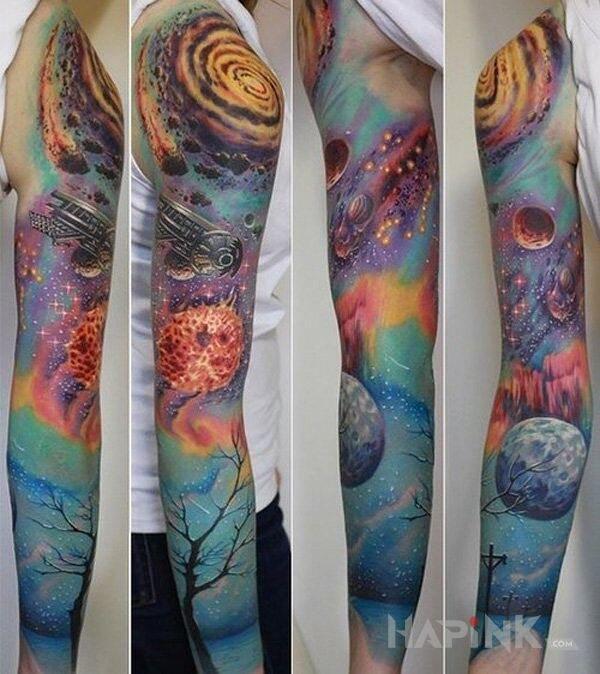 Tattoo Kosmos in sleeves motif on the upper arm