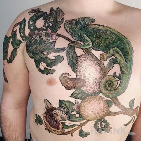 Tattoo Chameleon on the chest motif: animals