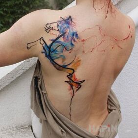 Tattoo Kon on the back motif: animals