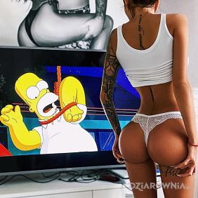 Tatuaż Simson w szoku na ramieniu motyw: rękawy