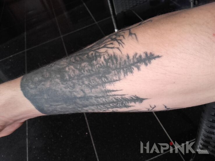 Tattoo Las in other motif on the forearm