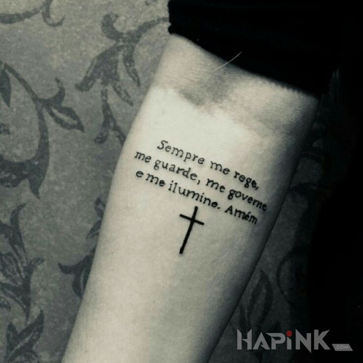 Tattoo Portugalski cyctat in religious motif and calligraphy style on the forearm