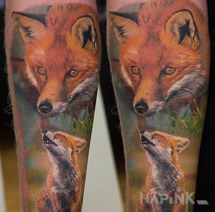 Tattoo Lis in animals motif and realistic style on the forearm