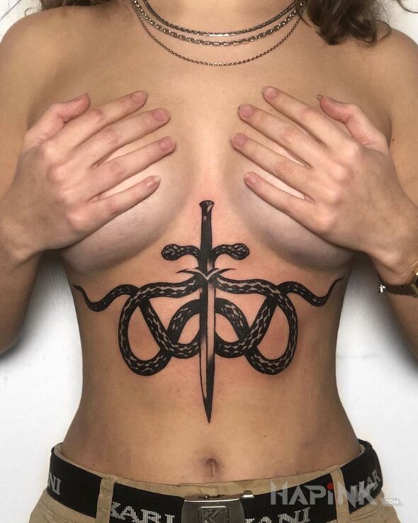 Tattoo Wężowy sztylet in animals motif and graphic / illustrative style on the stomach
