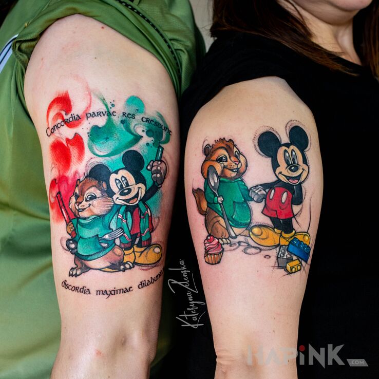 Tattoo Disney / Myszka Miki in colorful motif and cartoon / comic book style on the upper arm