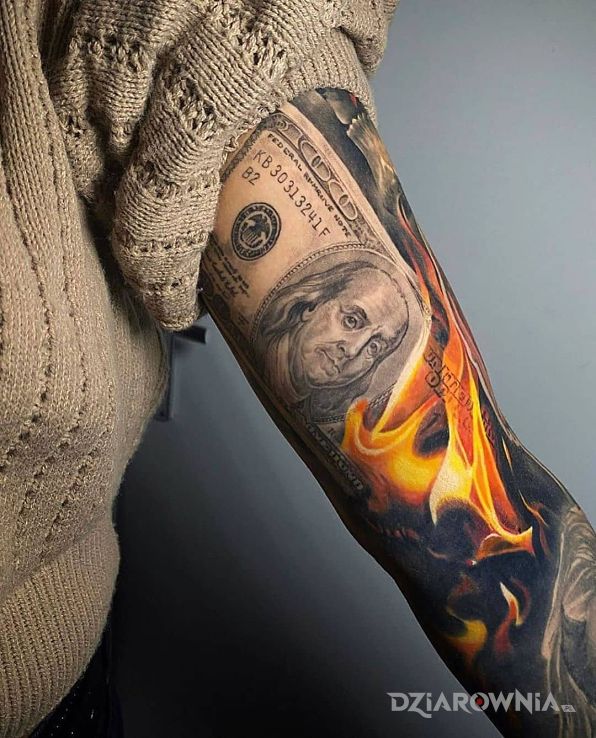 Tatuaż płonie kasa w motywie kolorowe na ramieniu