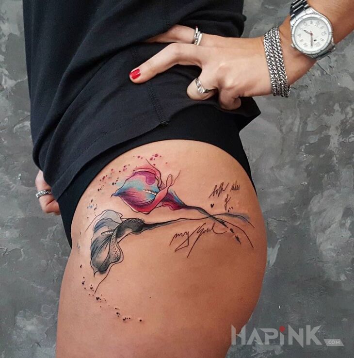 Tattoo Kwiaty dwa` in flowers motif and Watercolor style on the leg