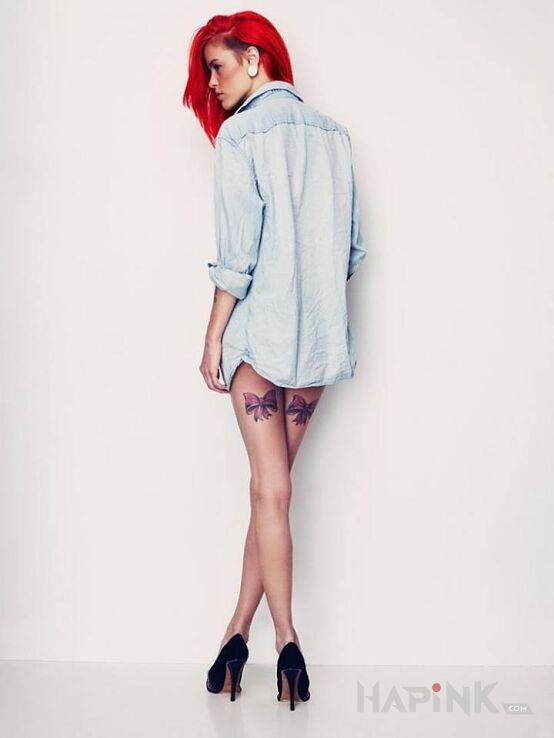 Tattoo Kokardki in sexy motif on the leg
