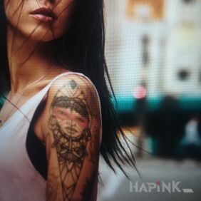 Tattoo Indian on the upper arm motif: Indian style: graphic / illustrative